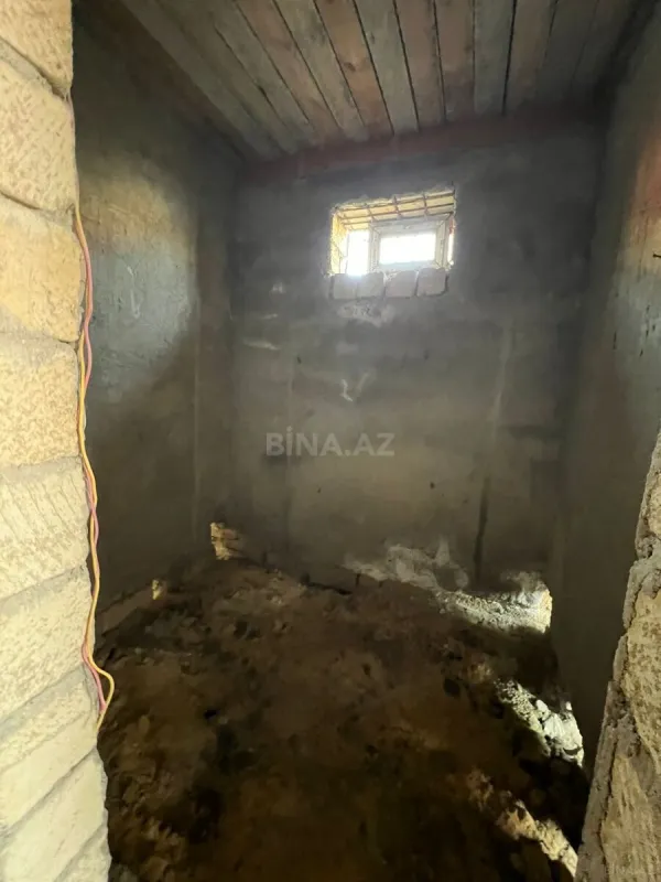 Satılır 4 otaqlı həyət evi 130 m²