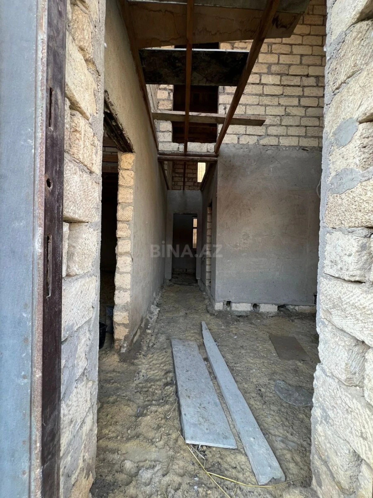 Satılır 4 otaqlı həyət evi 130 m²
