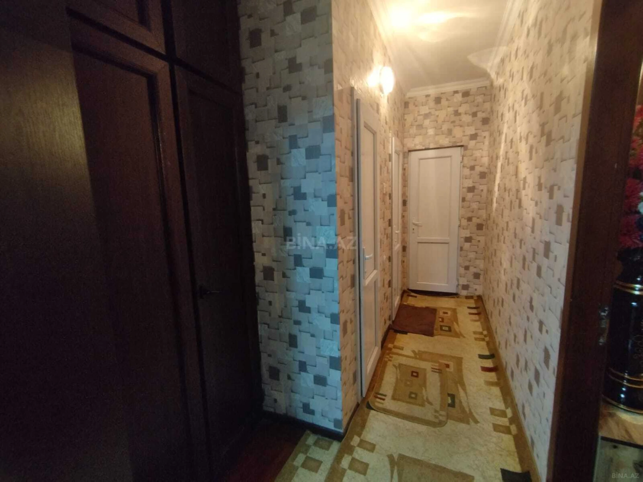 Satılır 4 otaqlı mənzil 80 m²