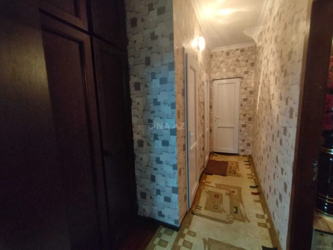 Satılır 4 otaqlı mənzil 80 m²