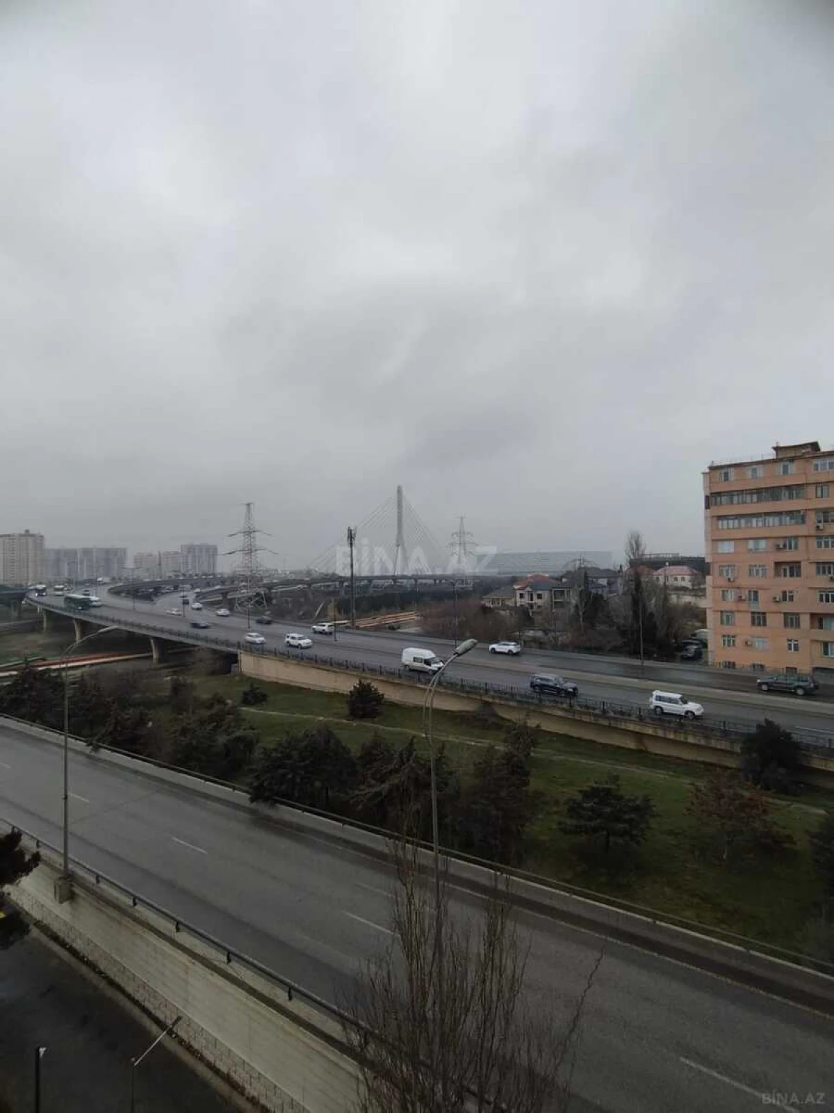 Satılır 4 otaqlı mənzil 80 m²