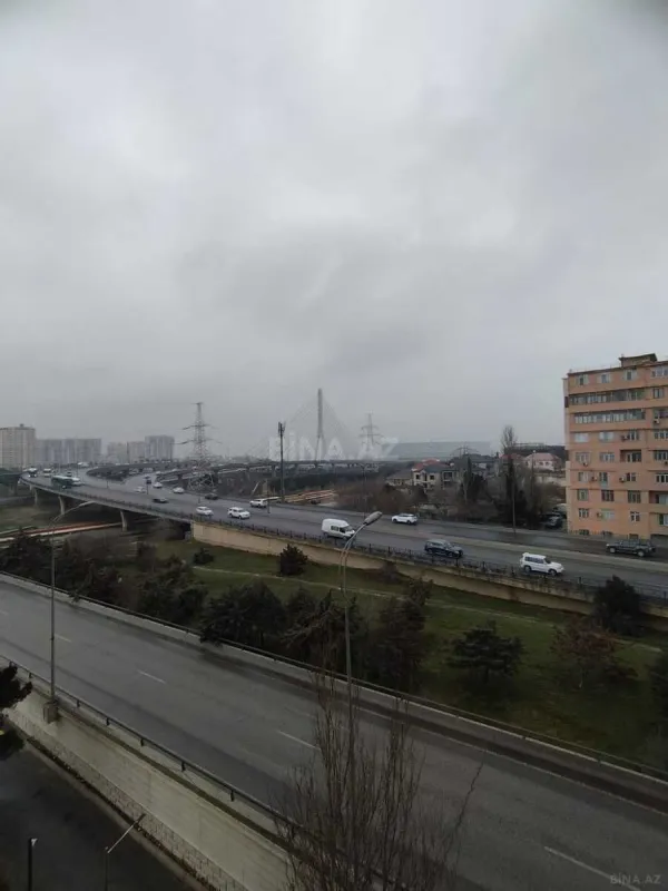 Satılır 4 otaqlı mənzil 80 m²