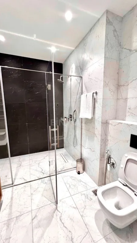 Satılır 2 otaqlı mənzil 74 m²