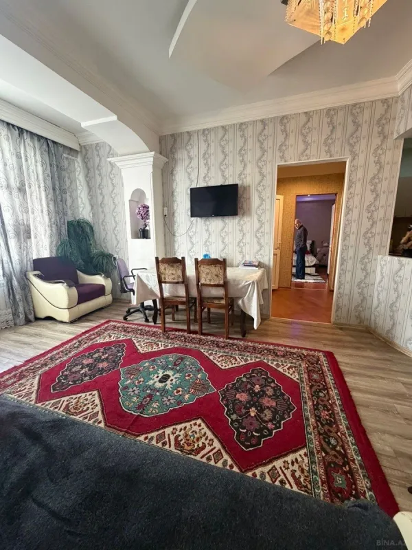 Satılır 2 otaqlı mənzil 69 m²