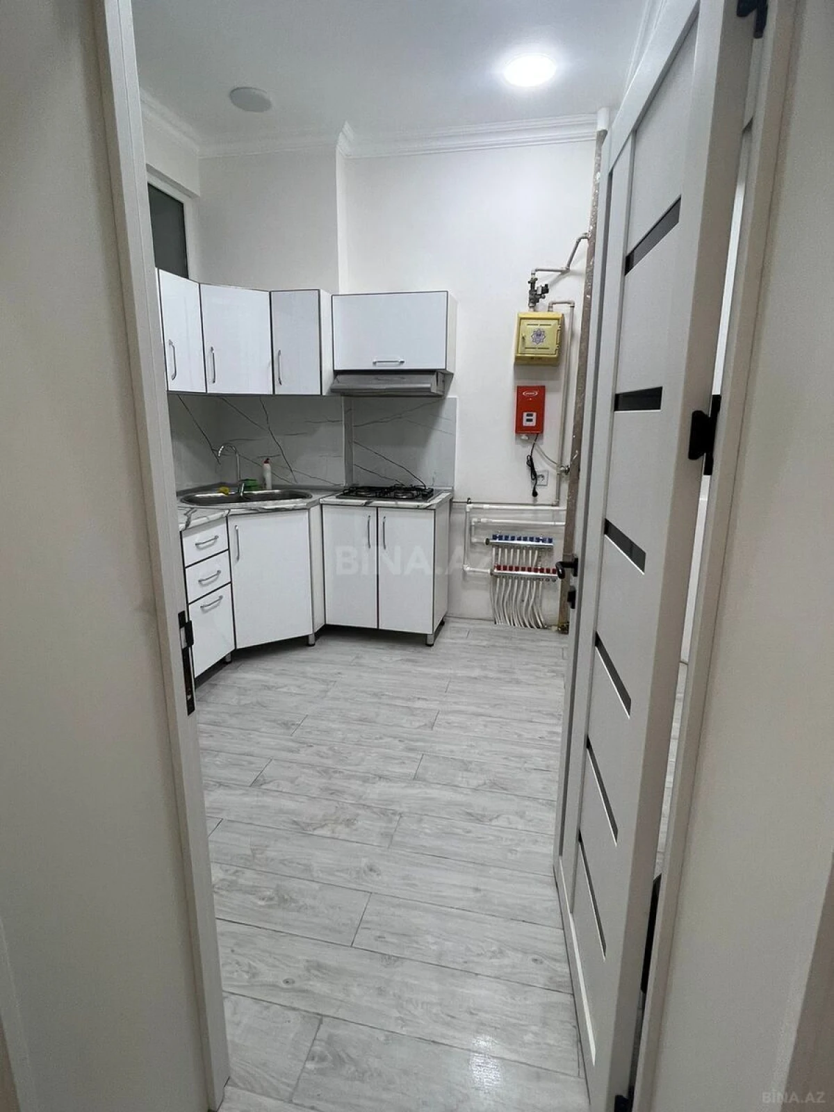 Kirayə verilir 2 otaqlı mənzil 73 m²