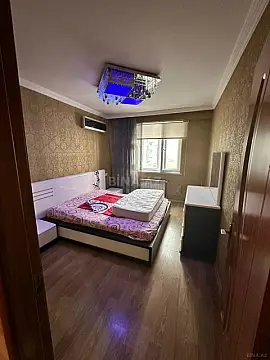 Satılır 2 otaqlı mənzil 85 m²
