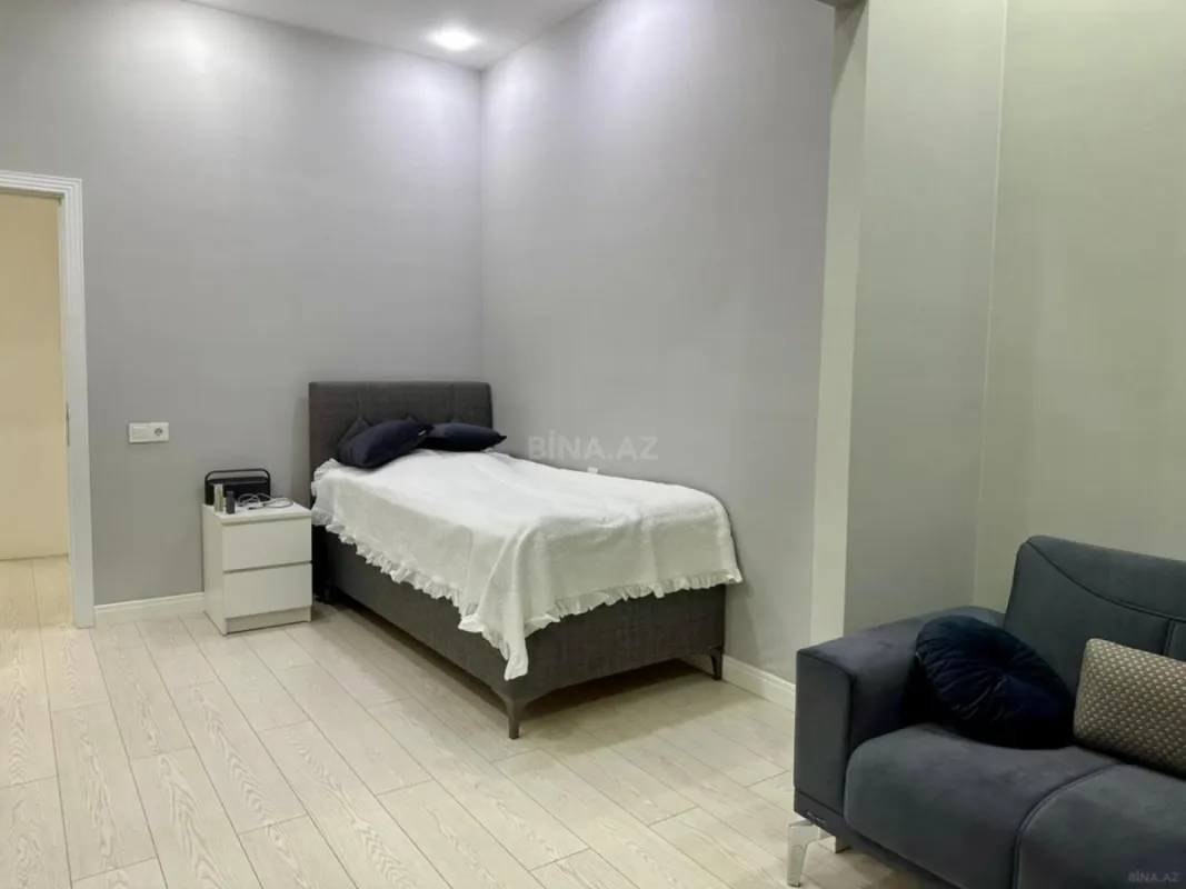 Satılır 3 otaqlı mənzil 105 m²
