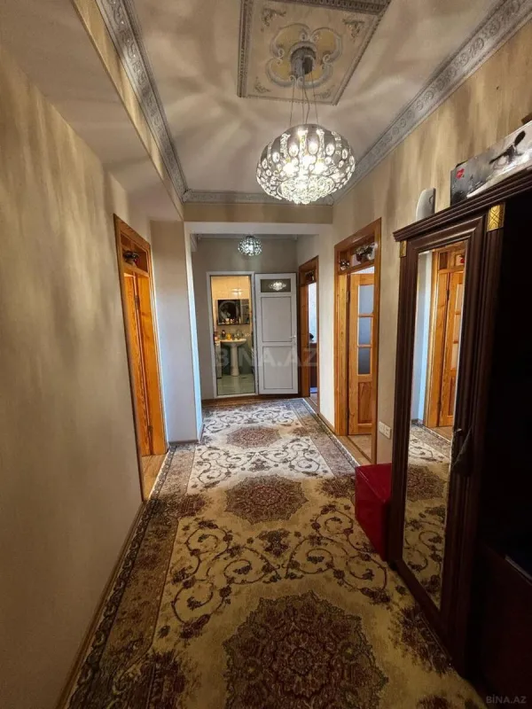 Satılır 3 otaqlı mənzil 110 m²