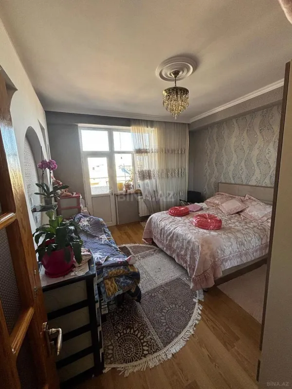 Satılır 3 otaqlı mənzil 110 m²