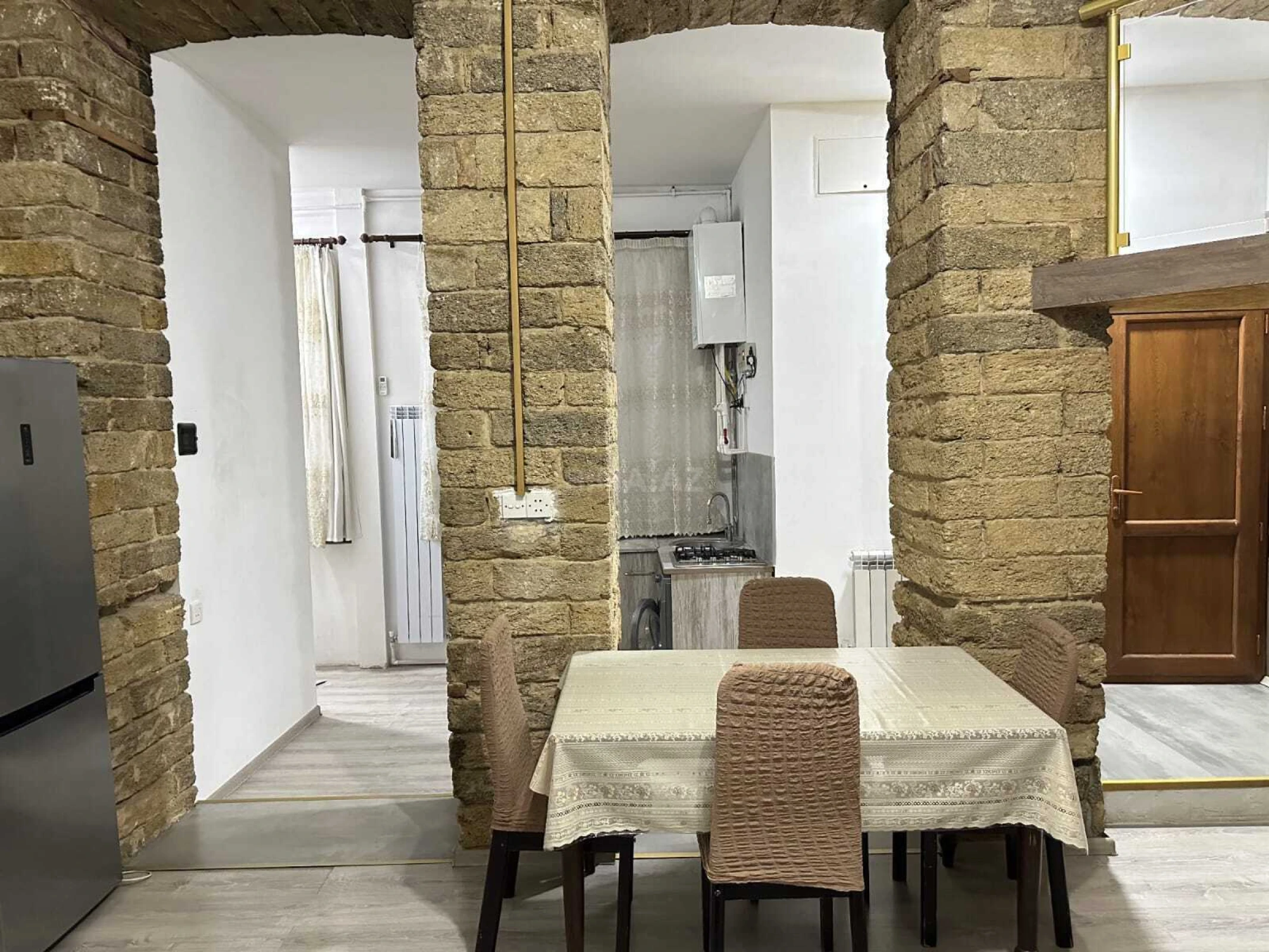 Kirayə verilir 2 otaqlı mənzil 55 m²