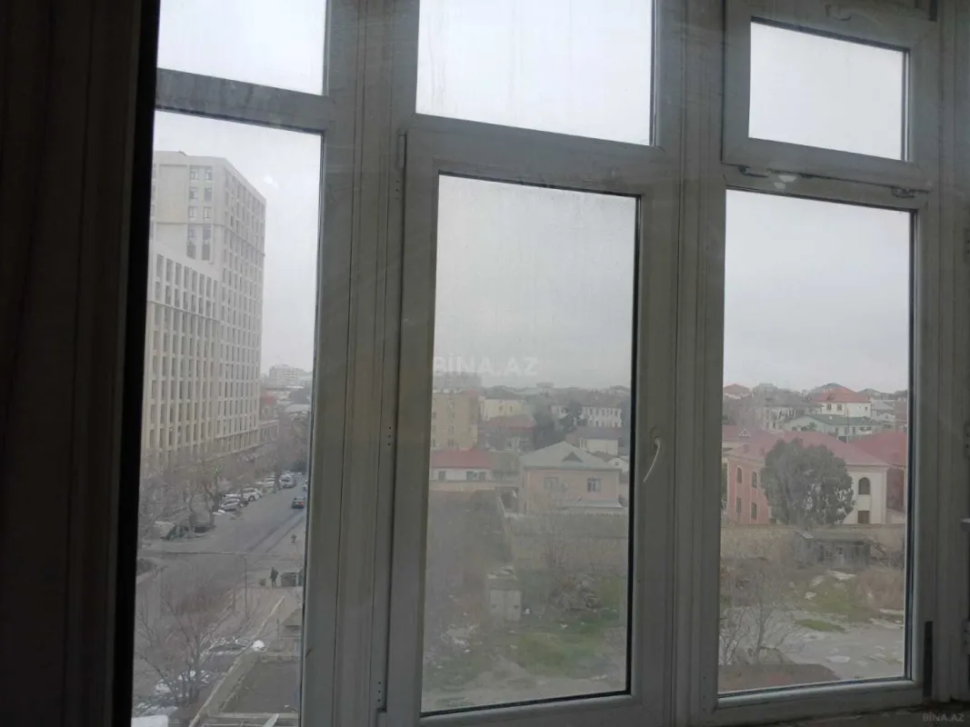 Satılır 3 otaqlı mənzil 105 m²