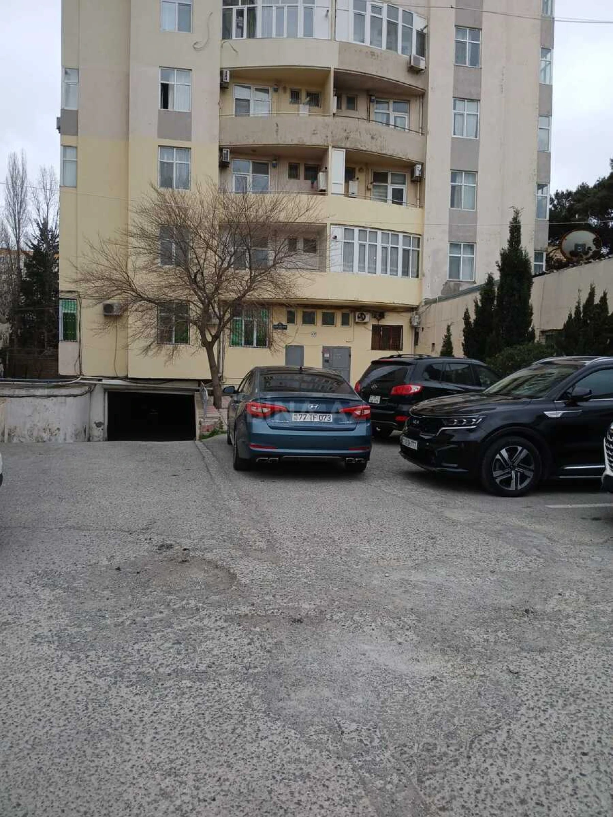 Satılır 3 otaqlı mənzil 105 m²