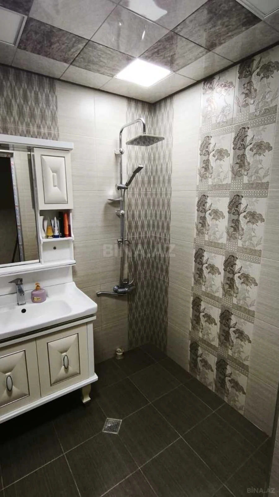 Satılır 3 otaqlı mənzil 75 m²