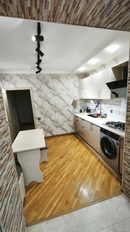 Satılır 3 otaqlı mənzil 75 m²