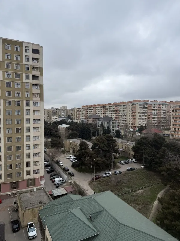 Satılır 3 otaqlı mənzil 115 m²