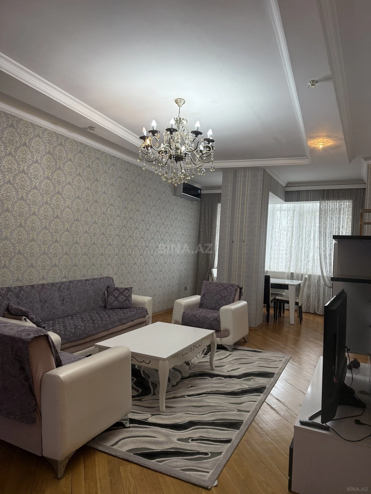Satılır 3 otaqlı mənzil 115 m²