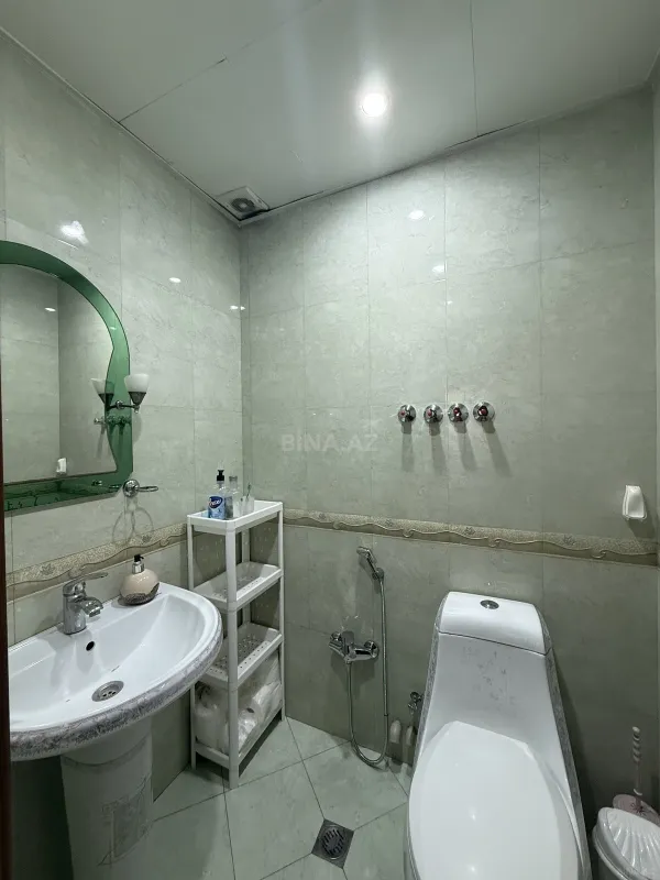 Satılır 3 otaqlı mənzil 115 m²