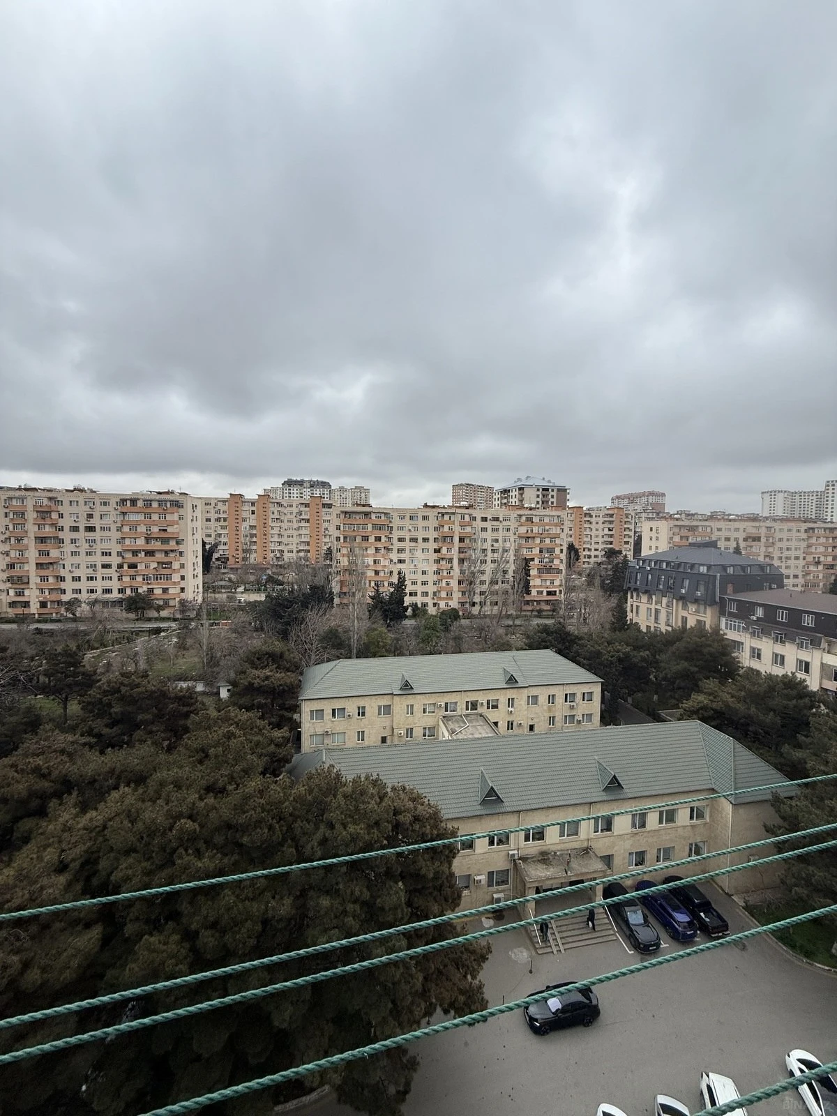 Satılır 3 otaqlı mənzil 115 m²