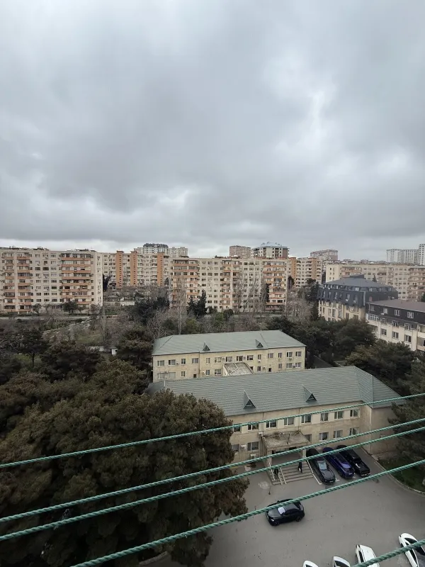 Satılır 3 otaqlı mənzil 115 m²