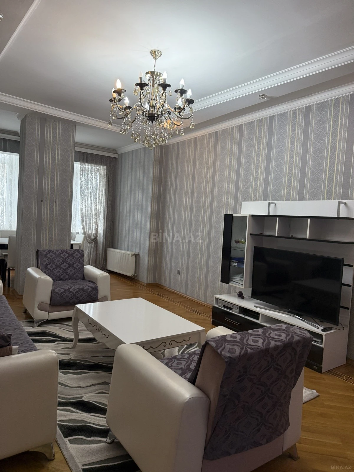 Satılır 3 otaqlı mənzil 115 m²