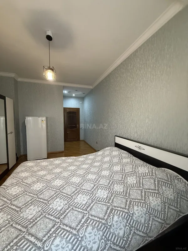 Satılır 3 otaqlı mənzil 115 m²