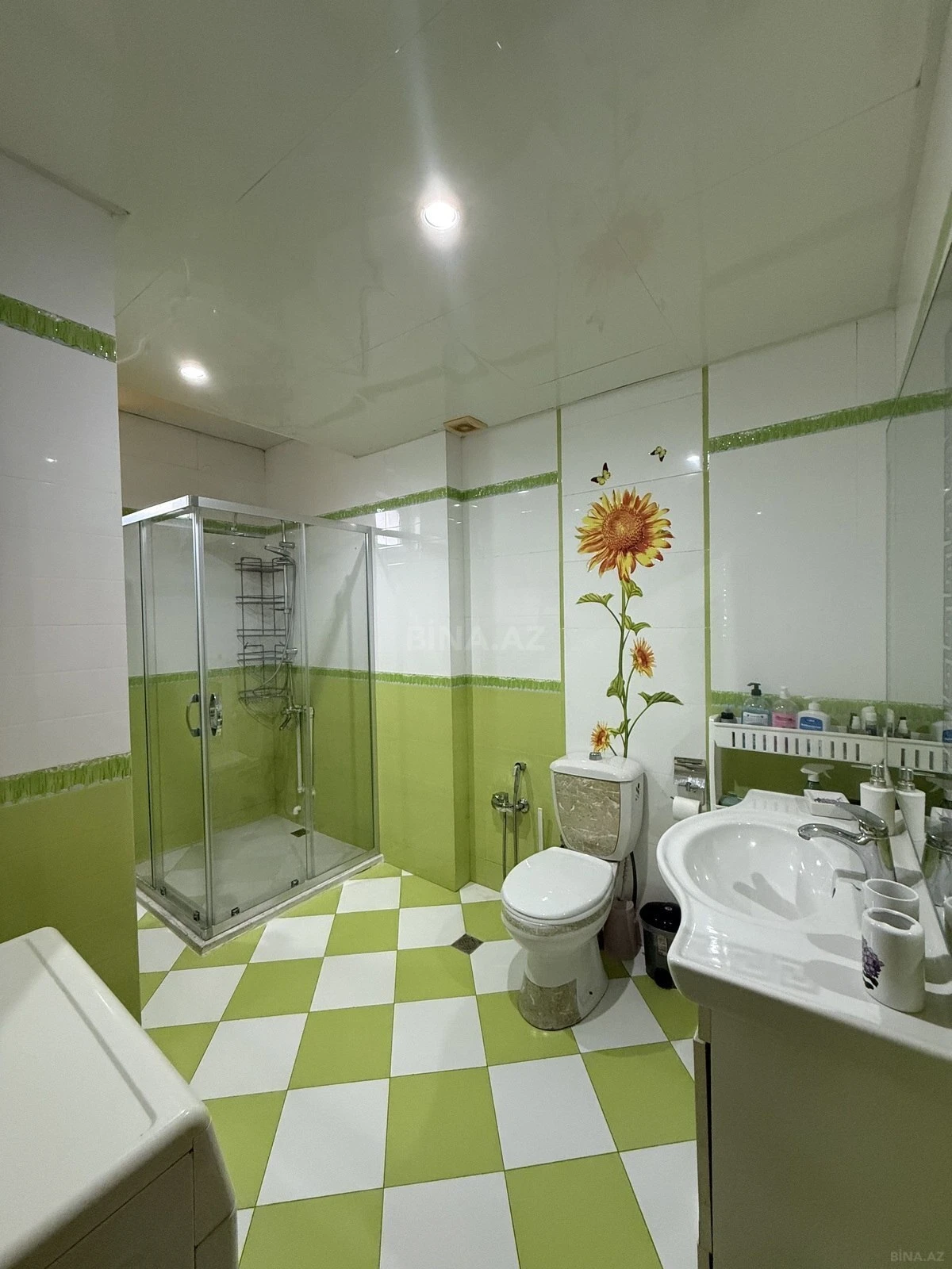 Satılır 3 otaqlı mənzil 115 m²