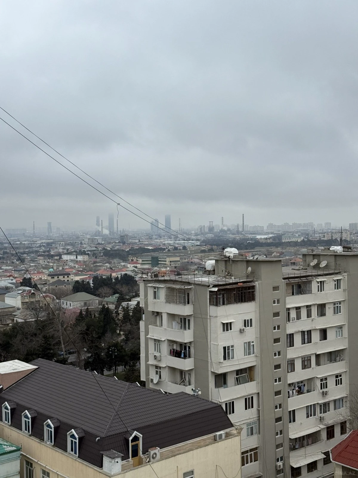 Satılır 3 otaqlı mənzil 115 m²