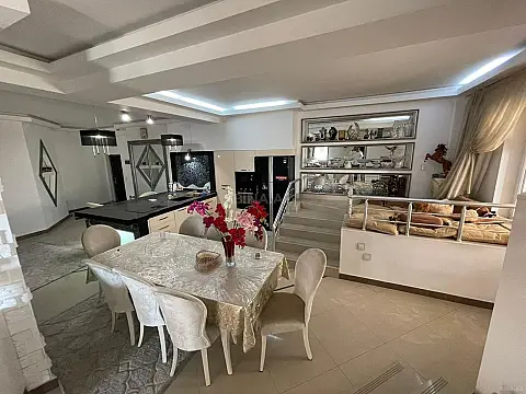 Kirayə verilir 3 otaqlı mənzil 140 m² — Bakı, Nərimanov 3 otaq 140.00 m²