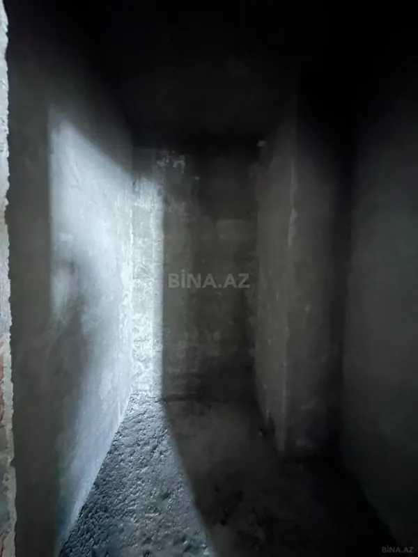 Satılır 3 otaqlı mənzil 163 m²