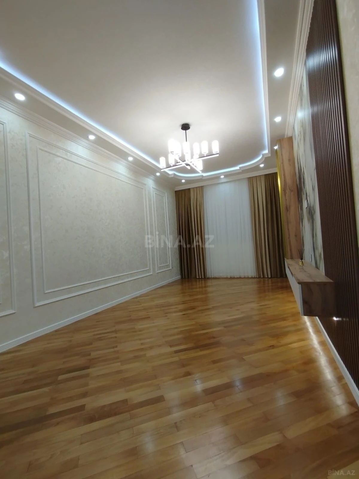 Satılır 3 otaqlı mənzil 95 m²