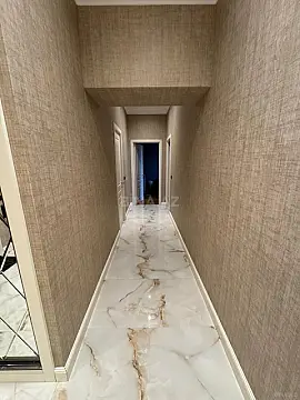 Satılır 3 otaqlı mənzil 110 m²