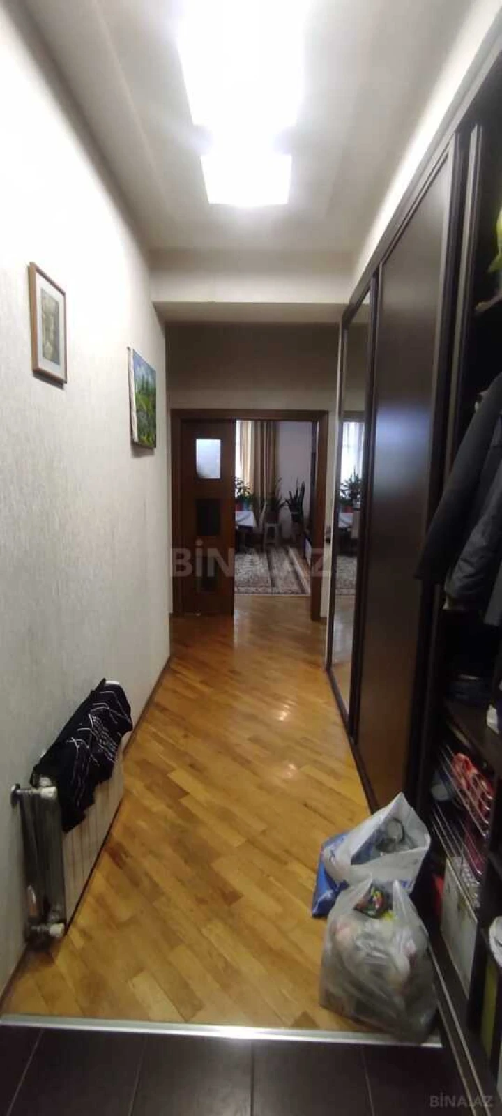 Satılır 2 otaqlı mənzil 96 m²
