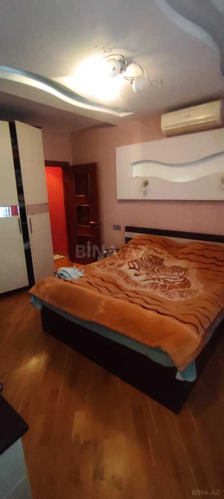 Satılır 2 otaqlı mənzil 96 m²