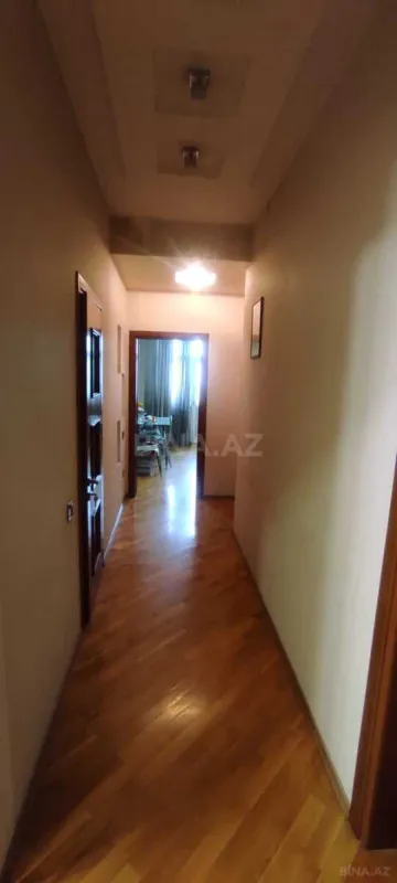 Satılır 2 otaqlı mənzil 96 m²