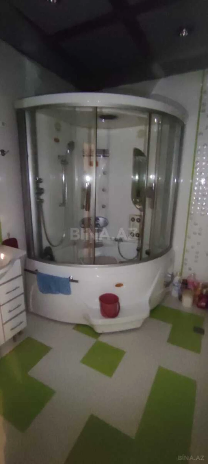 Satılır 2 otaqlı mənzil 96 m²