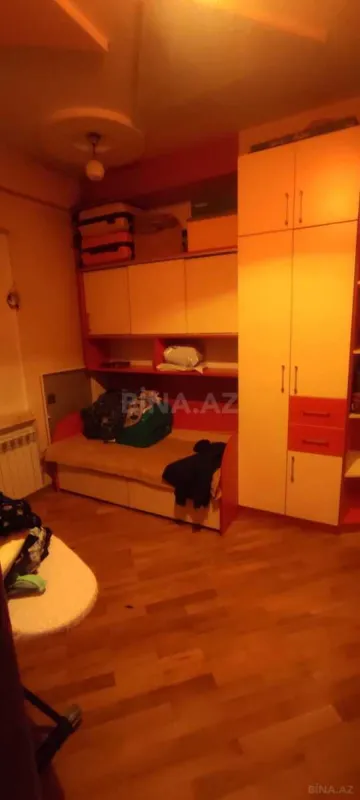 Satılır 2 otaqlı mənzil 96 m²