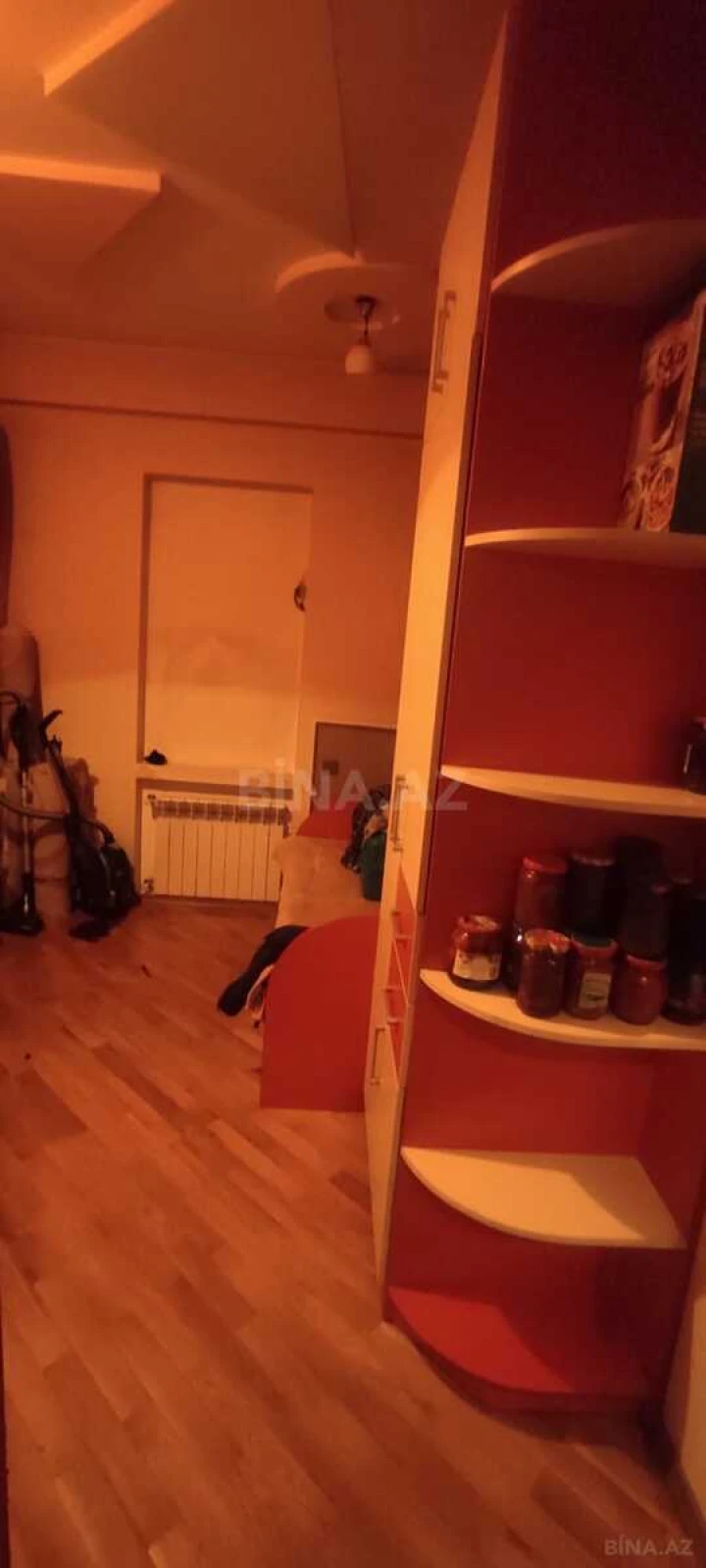 Satılır 2 otaqlı mənzil 96 m²