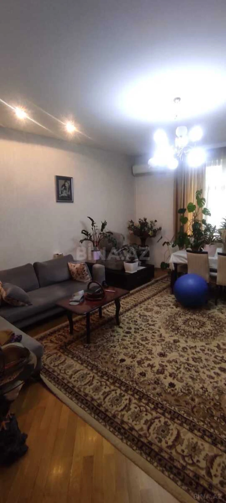 Satılır 2 otaqlı mənzil 96 m²