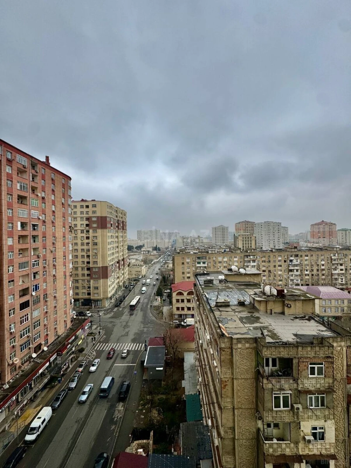 Satılır 3 otaqlı mənzil 128 m²