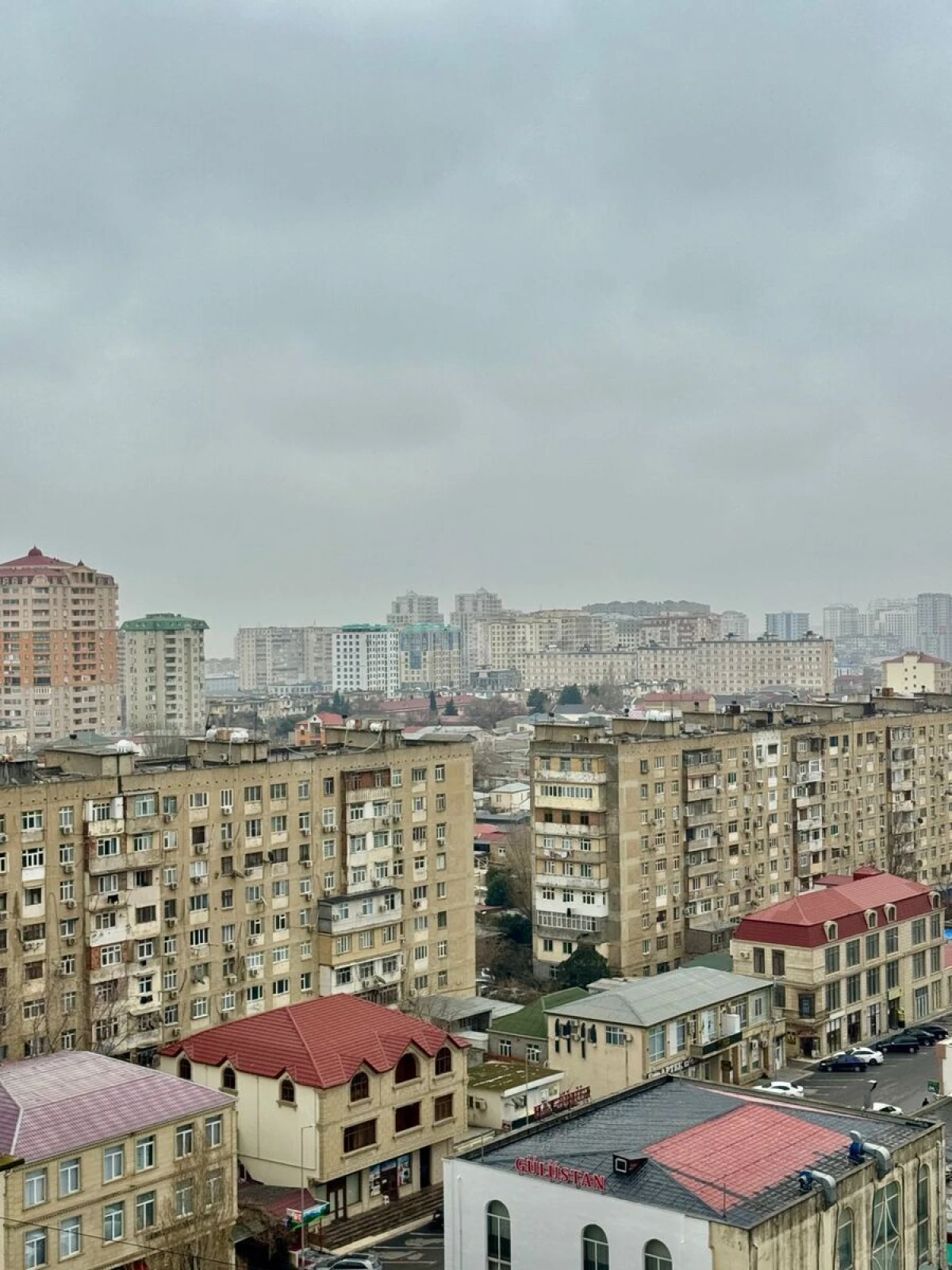 Satılır 3 otaqlı mənzil 128 m²