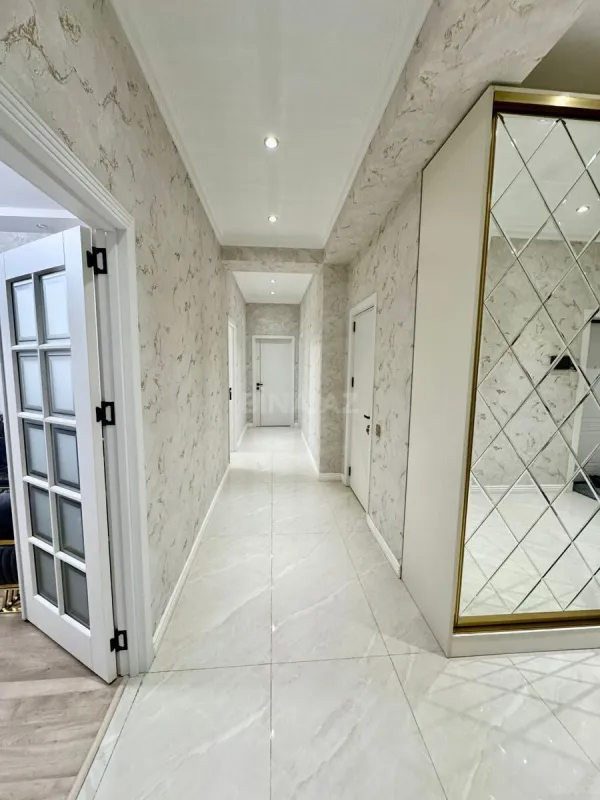 Satılır 3 otaqlı mənzil 128 m²