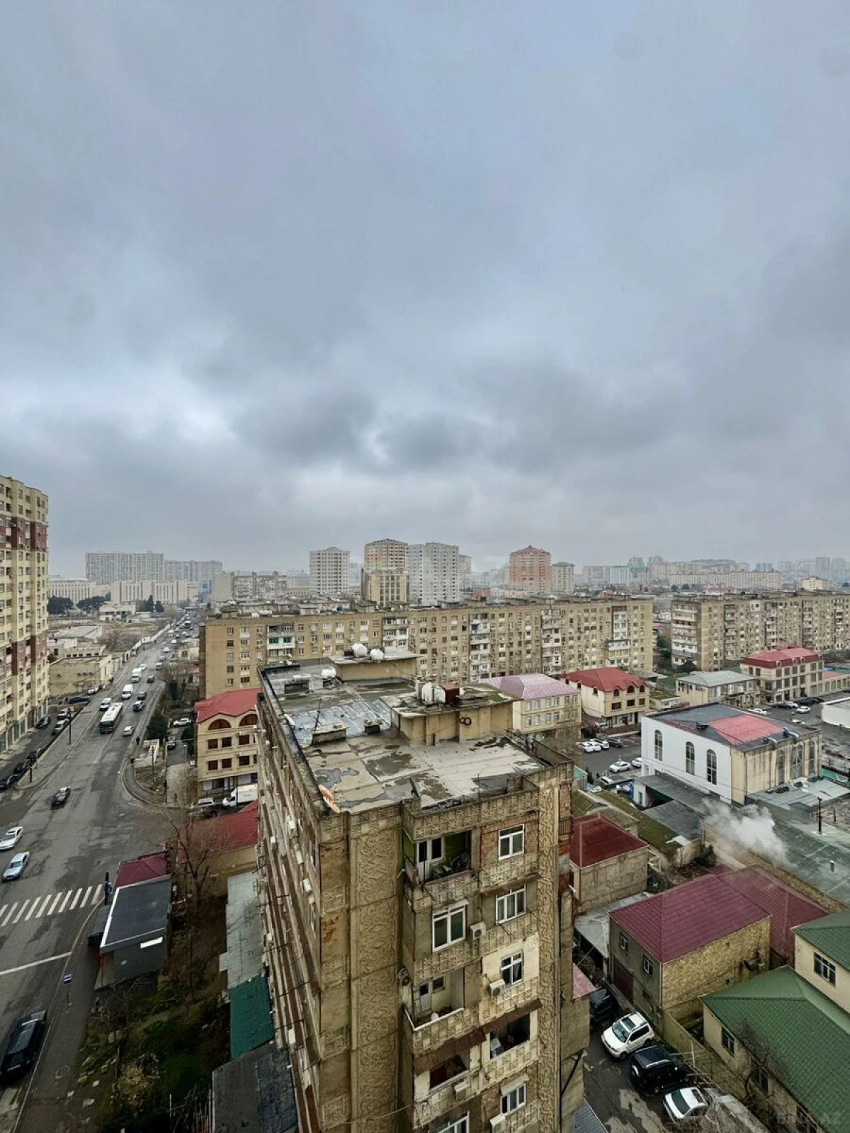 Satılır 3 otaqlı mənzil 128 m²