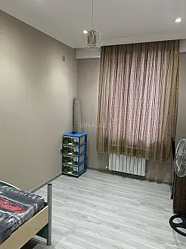 Satılır 5 otaqlı mənzil 132 m²