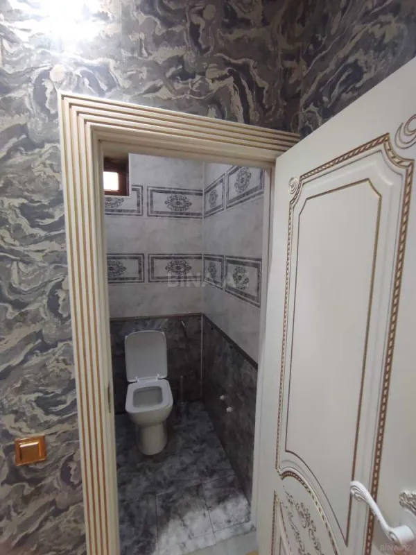Satılır 6 otaqlı həyət evi 270 m²