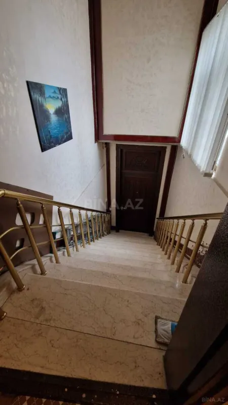 Kirayə verilir 5 otaqlı ofis 210 m²