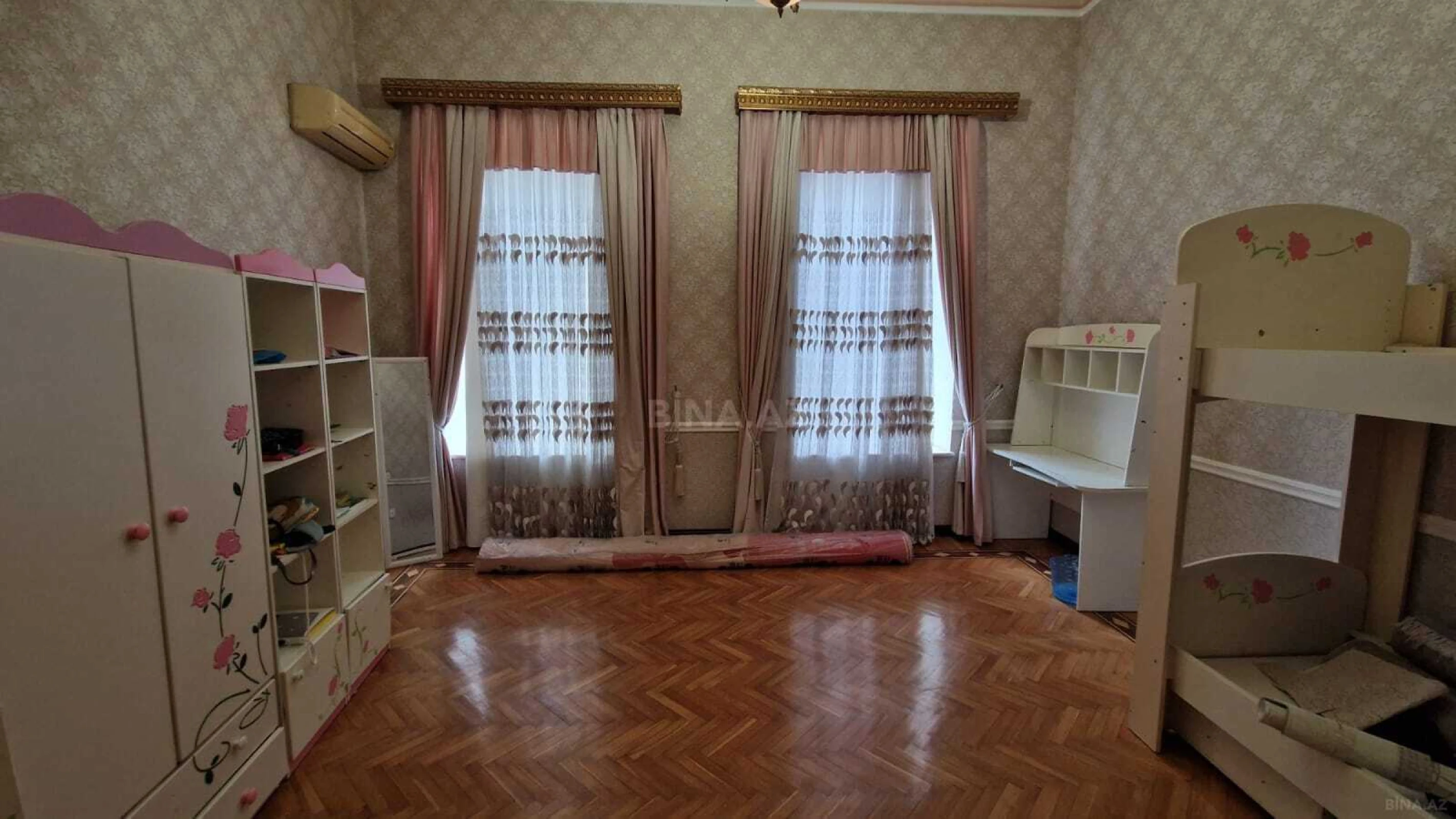 Kirayə verilir 5 otaqlı ofis 210 m²