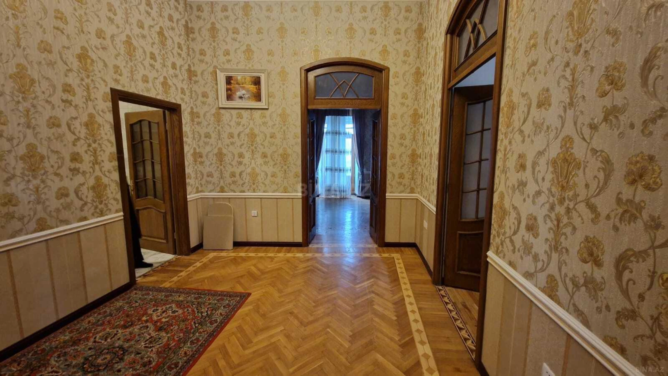 Kirayə verilir 5 otaqlı ofis 210 m²