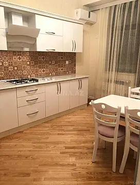 Kirayə verilir 2 otaqlı mənzil 80 m²