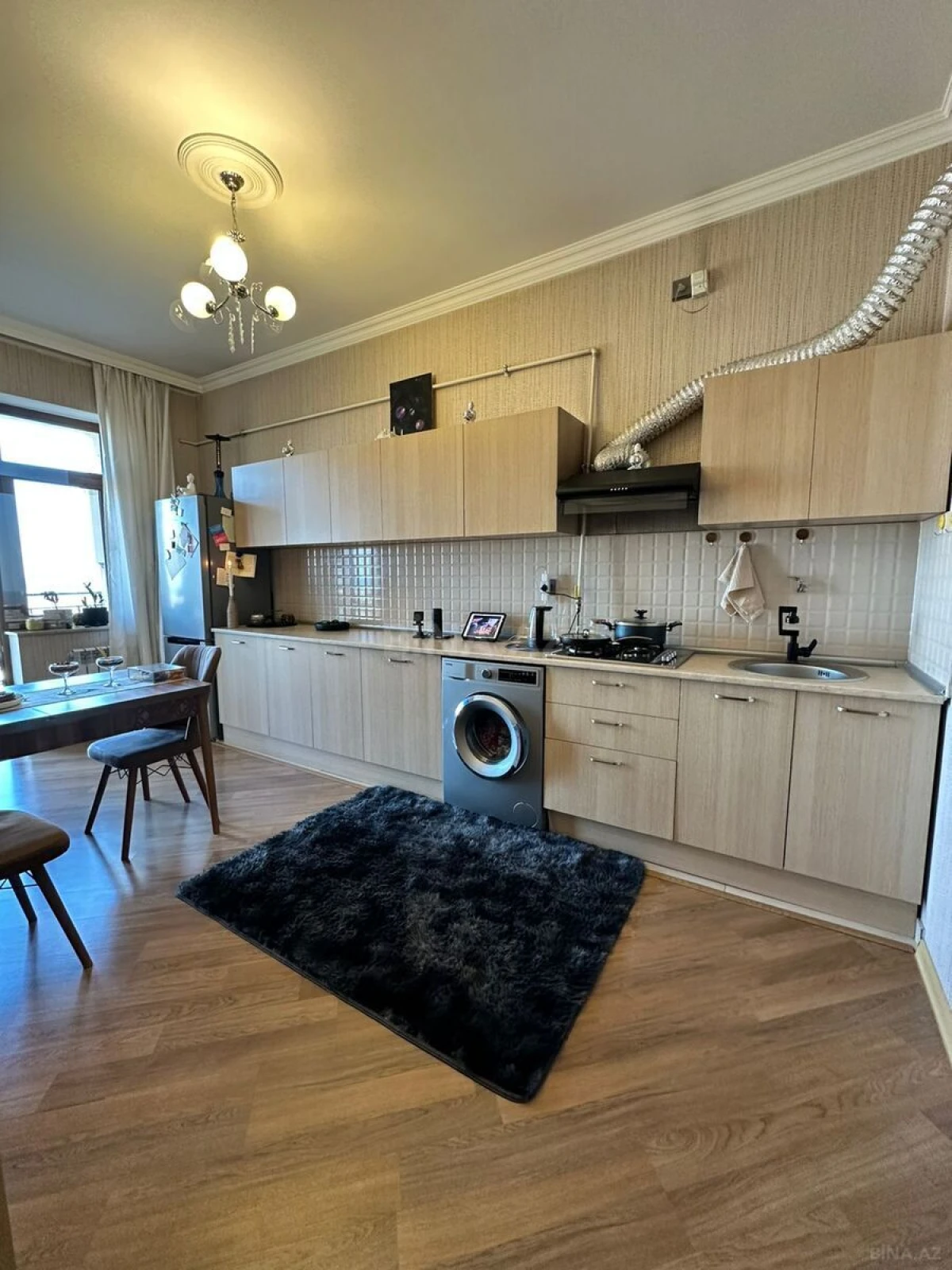 Satılır 2 otaqlı mənzil 81.5 m²