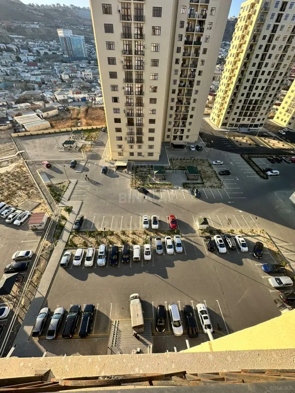 Satılır 2 otaqlı mənzil 81.5 m²